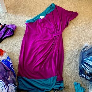 Donna Morgan 8 Super cute unique dress 😻😻